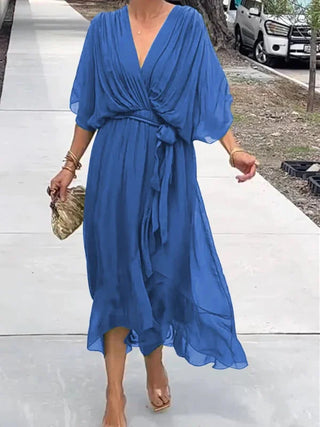 Louisa – Robe en chiffon avec décolleté en v