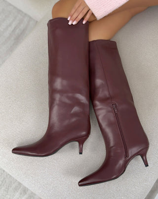 Bottes hautes bordeaux femme effet cuir à bout pointu et petit talon fin