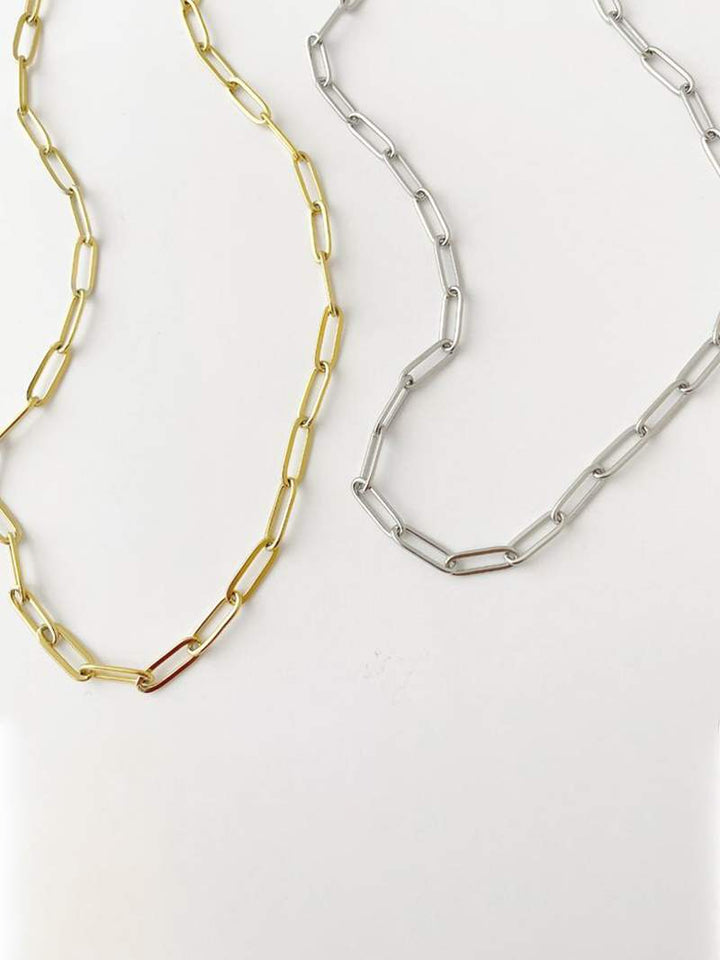 Collier plaqué or à motif nœud