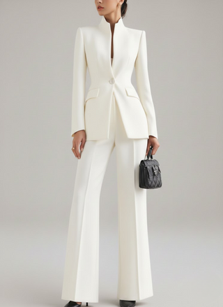 Dominique™ — Tailleur pantalon bleu nuit intemporel
