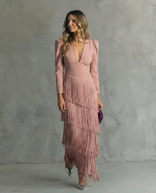 Clara | Robe midi élégante avec manches à franges