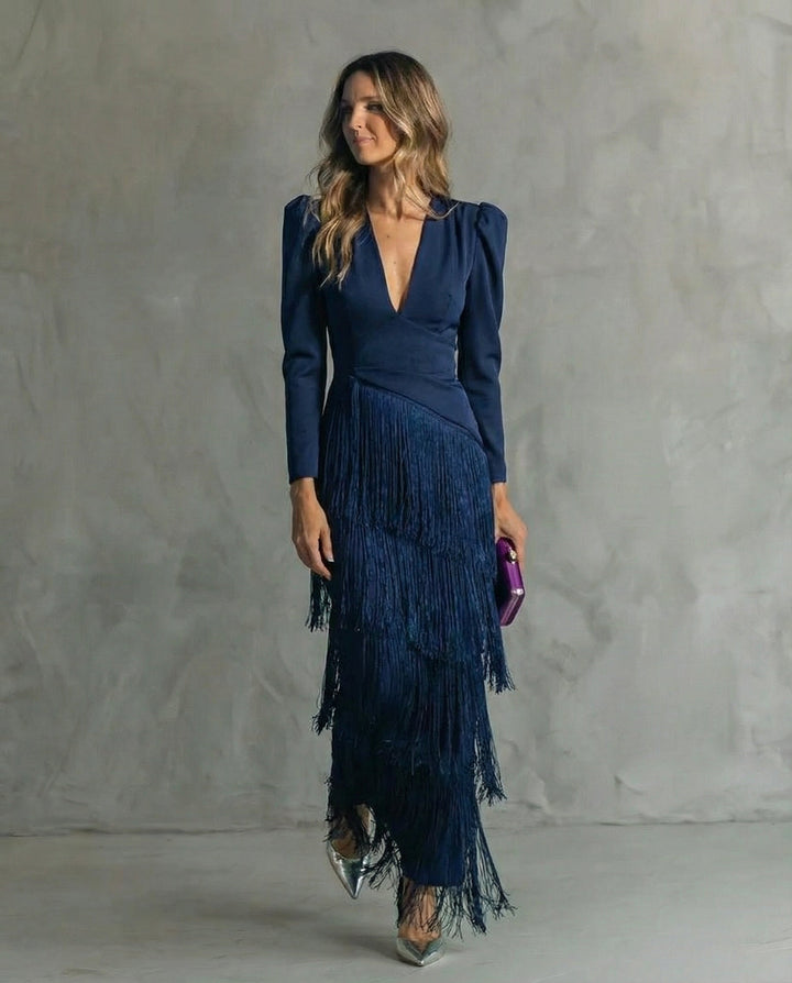 Clara | Robe midi élégante avec manches à franges