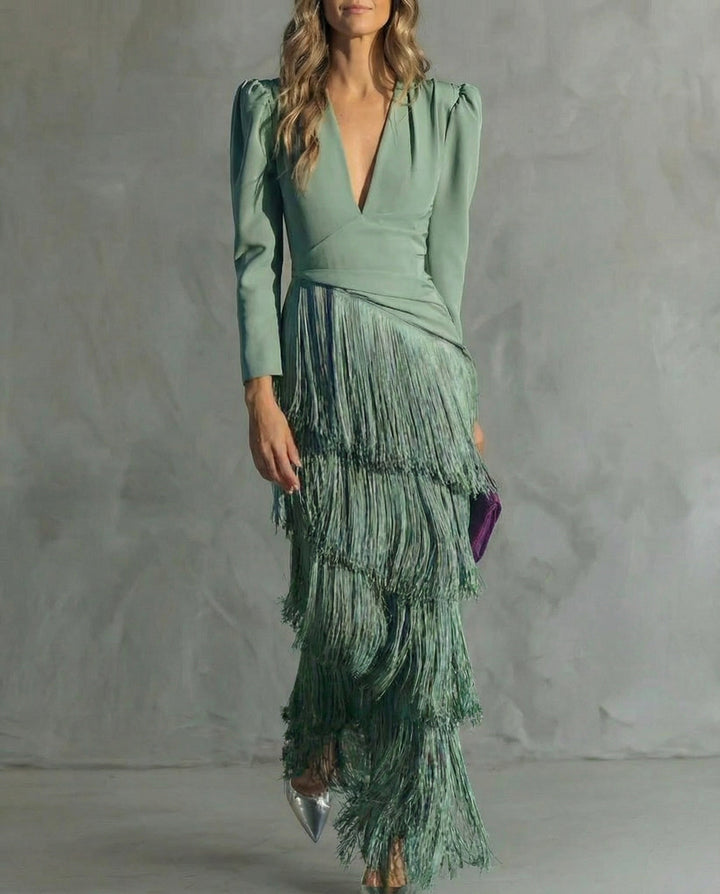 Clara | Robe midi élégante avec manches à franges