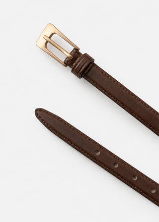 Ceinture fine à boucle dorée — marron foncé
