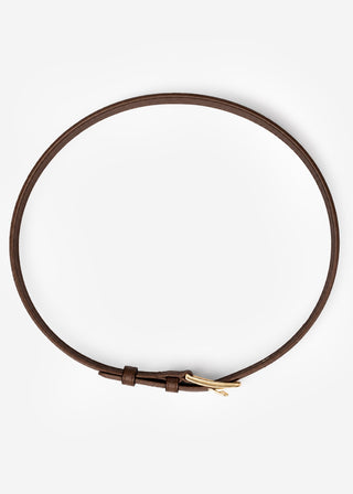 Ceinture fine à boucle dorée — marron foncé